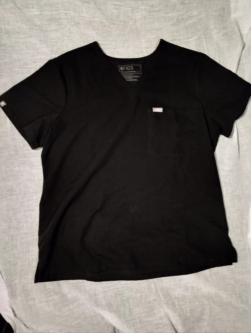 NEW Figs Technical Collection FionX Black Catarina Med Scrub Top 1 Pocket V Neck
